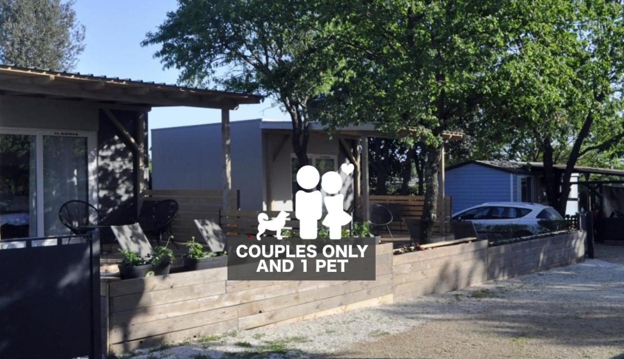 Boutique Mobile Homes Ulikarovinj (Adults Only) Екстериор снимка